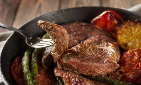 楊灣鄉(xiāng)周村的農(nóng)家土菜：“清燒牛肉”